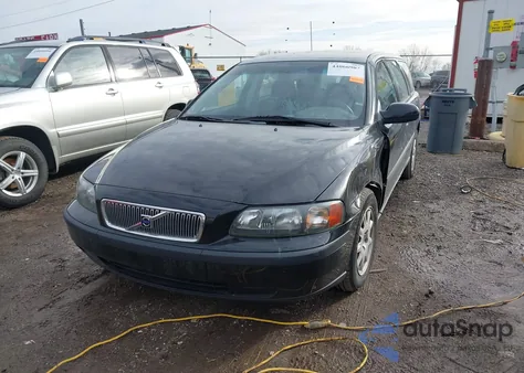 2003 Volvo V70 2.4 из США, поврежденный, VIN YV1SW61T332314084